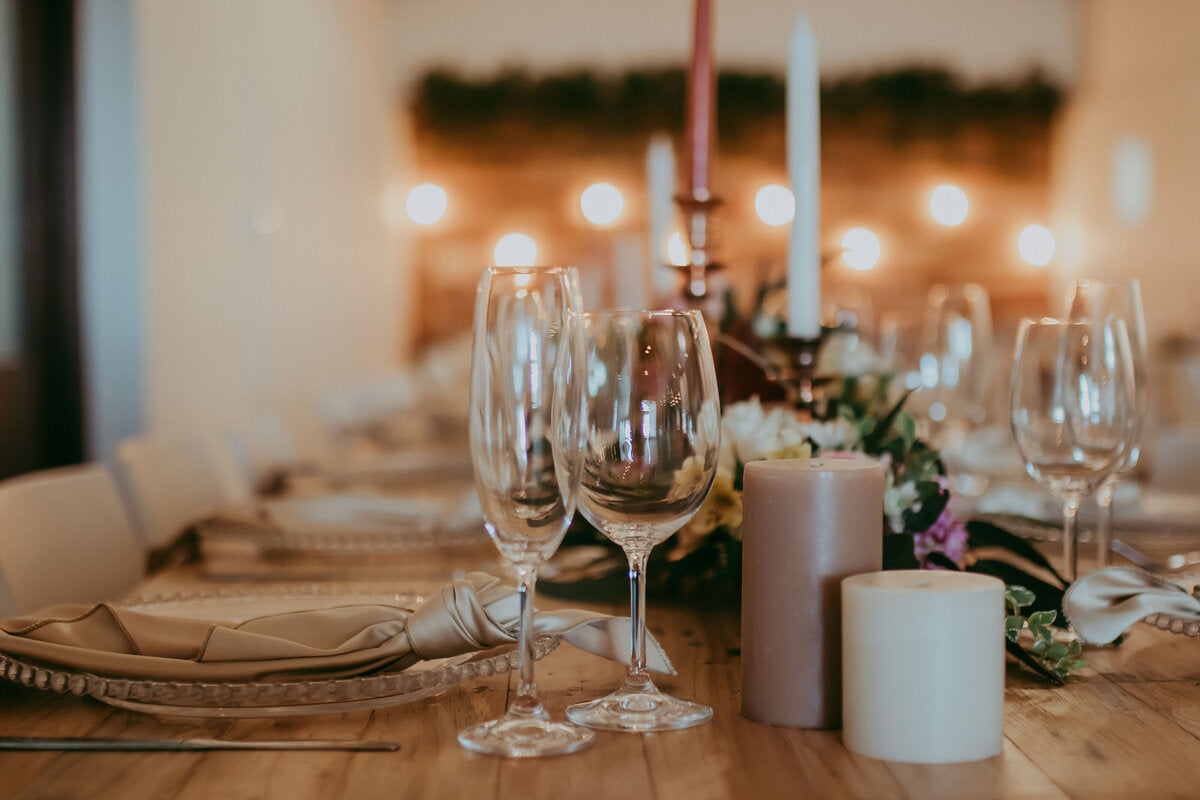 Styled wedding table at Wijnlanden Uitzicht